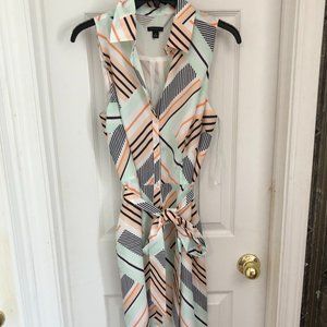 Ann Taylor short sleeve belted dress size 8